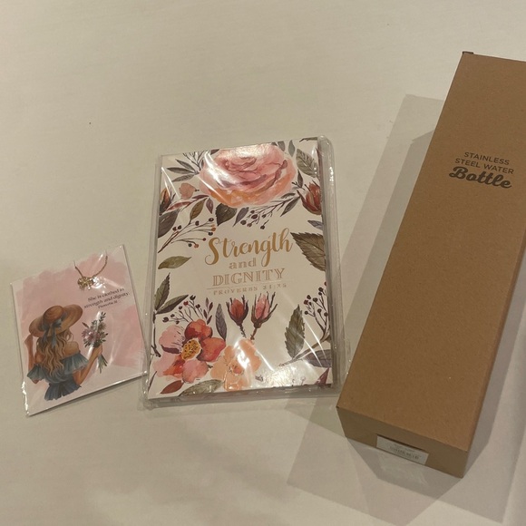 Floral Strength and Dignity Journal Faith Based Gift Set - Picture 14 of 14